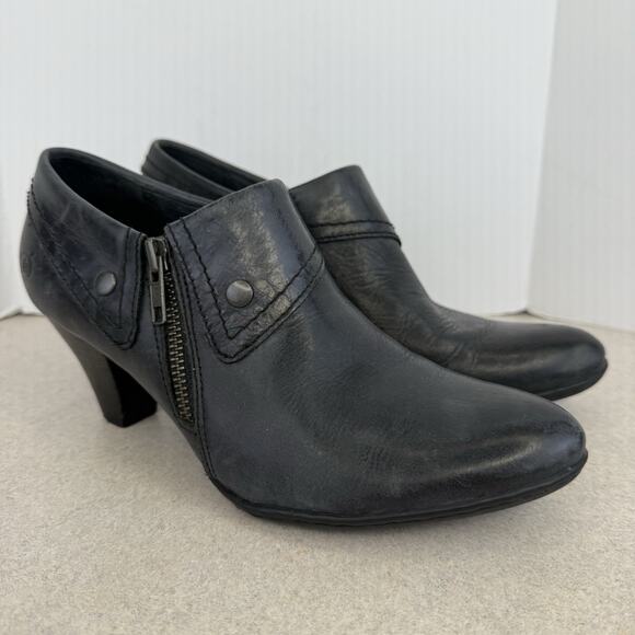 BORN Tanya Leather Fold-over Side Zip Heeled Ankle Booties Women's Size 7 Boho - Picture 1 of 10